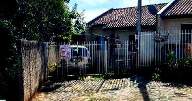 Casa em Fazenda Rio Grande com 2 Quartos e 44m²