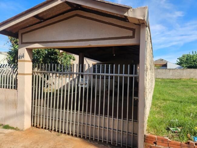 Casa com 2 quartos, 1 banheiro e 110m² de área construída
