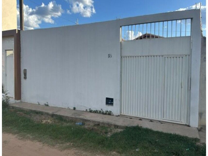 Casa com 2 quartos e 1 banheiro em Ibotirama/BA