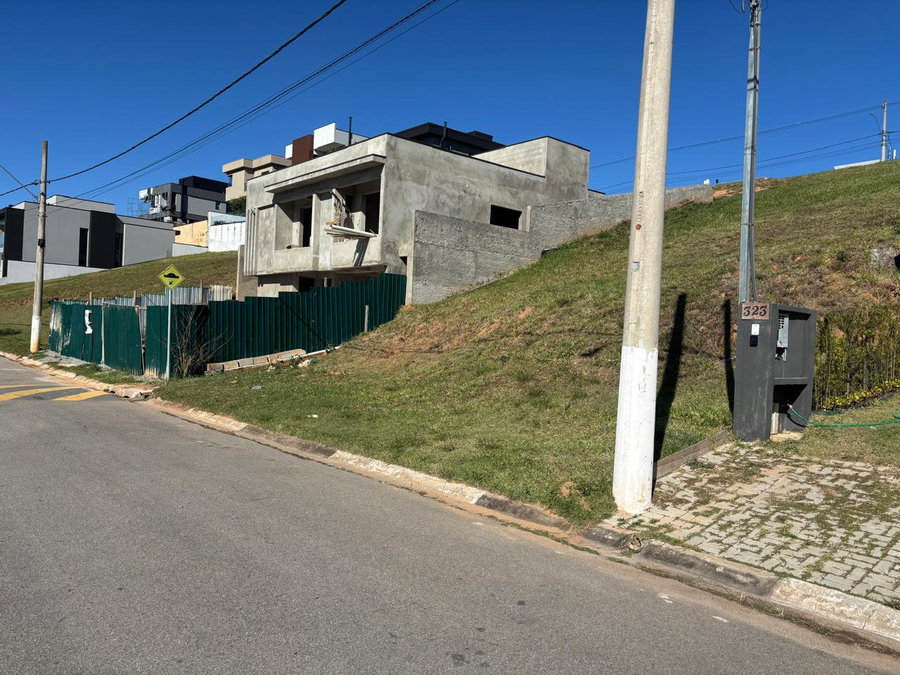 Terreno de 361m² no Sítio do Rosário