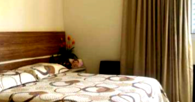 Casa espaçosa com 3 quartos, 420m² construída e terreno 1150m²