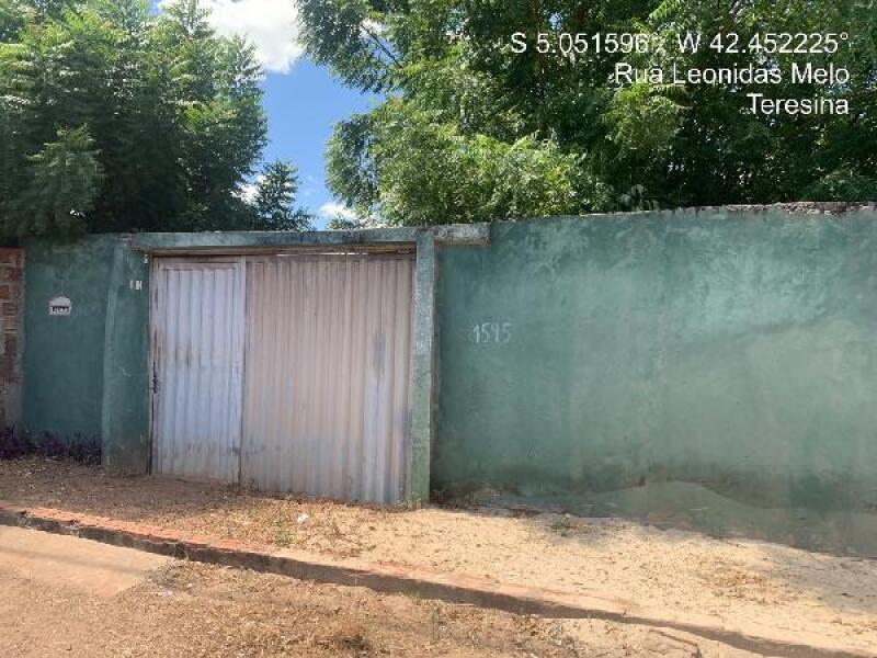 Casa com 2 quartos em Altos/PI