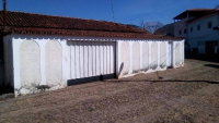 Casa Ocupada com 3 Quartos e 2 Banheiros, 176 m²