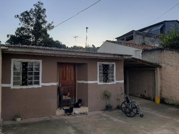 Casa com 2 quartos e 1 banheiro, área privativa de 39,51m²