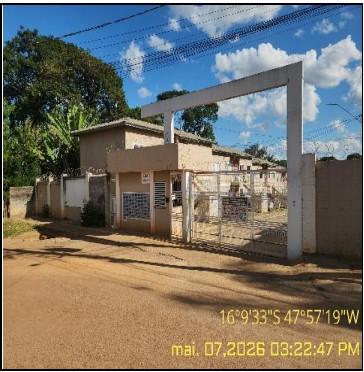 Casa com 2 quartos, 54,5m², 1 vaga, área total 125,07m² em Luziânia/GO
