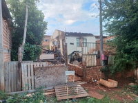 Lote 243 - Terreno 200m² e Área Construída 30m²