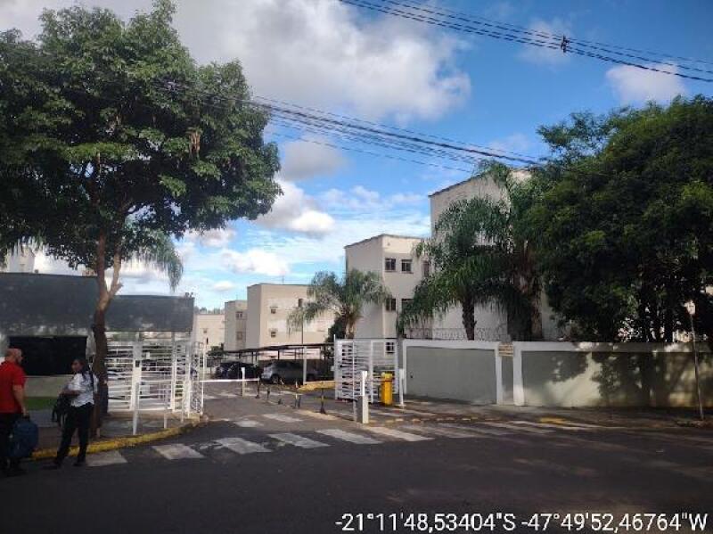 Apartamento com 2 quartos em Ribeirão Preto