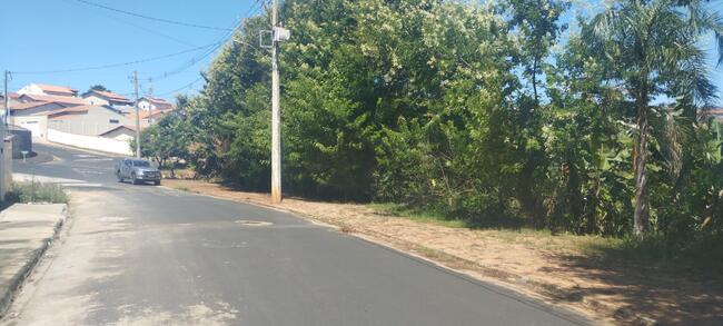 Lote Urbano no Residencial Jardim Cananada - 720m² Desocupado