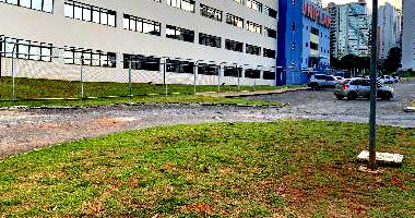 Casa de Condomínio com Piscina e 3 Quartos em Águas Claras