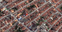 Comercial com 2 vagas, 2 banheiros, área de 232m²