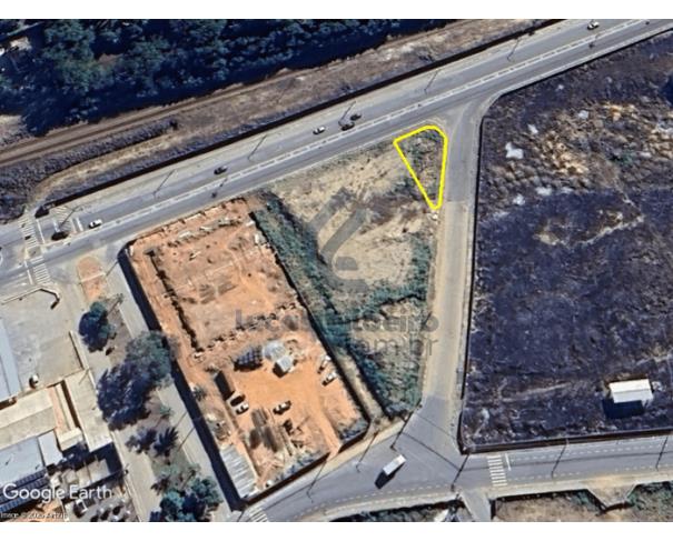 Terreno de 342m² no Bairro Santos Dumont