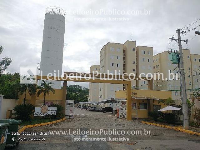 Apartamento 2 quartos, 1 banheiro, 1 vaga, 68m², varanda e área de serviço