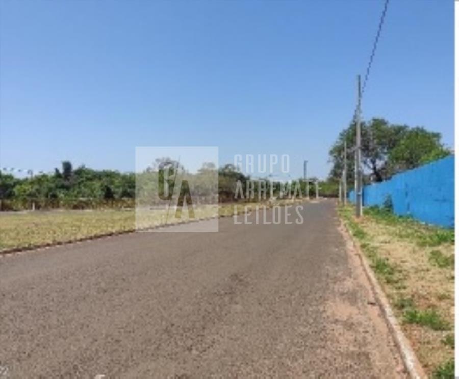 Terreno residencial com 7.423,94 m²