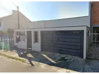 Casa padrão com 3 quartos, 2 banheiros, 324m² construída, imóvel