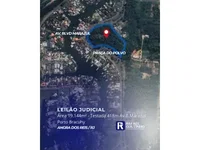 Terreno Amplo com Testada para Avenida Principal em Condomínio de Luxo