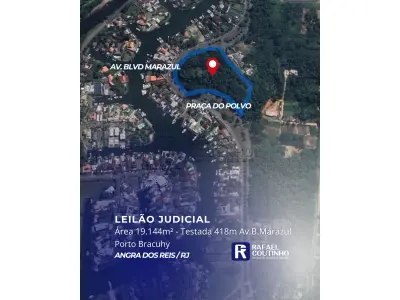 Terreno Amplo com Testada para Avenida Principal em Condomínio de Luxo