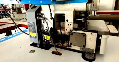 02 Máquinas de Costura Overlock Jack, estado bom