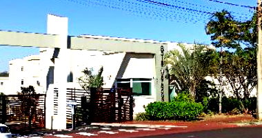 Apartamento com 2 quartos e 1 vaga em Sertãozinho/SP