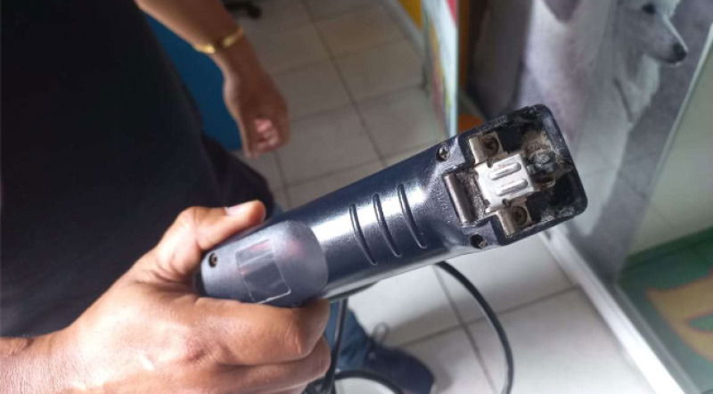 Máquina de Tosa Andis AGC2 em Bom Estado