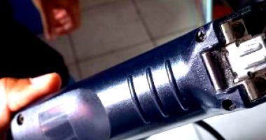 Máquina de Tosa Andis AGC2 em Bom Estado