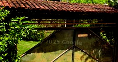 Casa de Veraneio com Amplo Terreno em Santana do Paraíso/MG