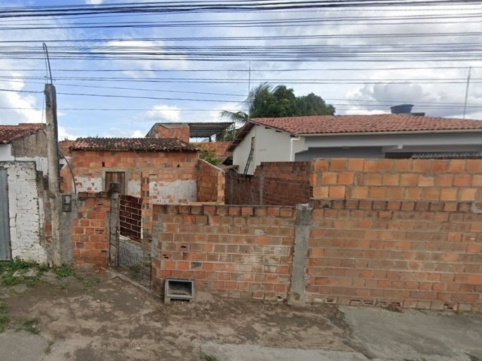 Casa com 2 quartos, sala, banheiro, cozinha e varanda, 156,38m²