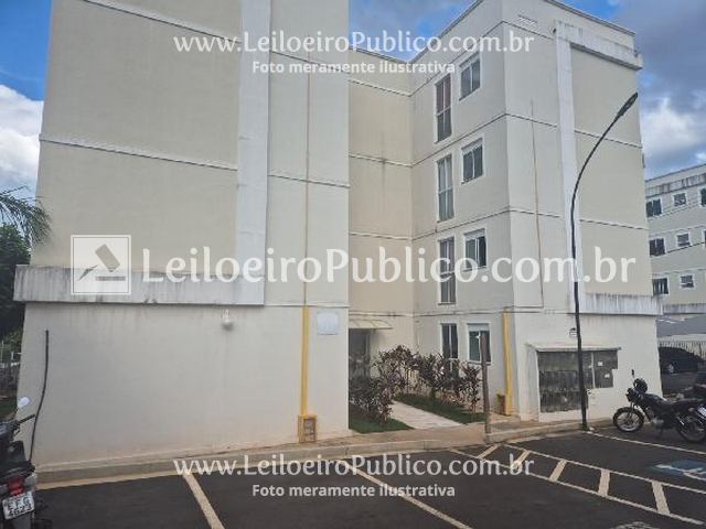 Apartamento 2 quartos, 1 banheiro, 1 vaga, 87,67m² total