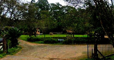 Prédio industrial com 1350m² e 2 casas em São Leopoldo/RS