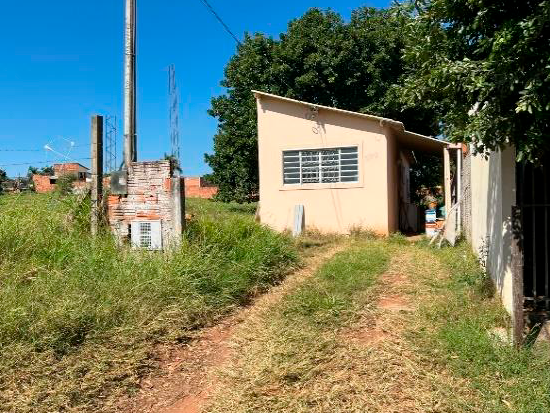 Terreno com Casa em Tupã - Ampla Área de Terreno