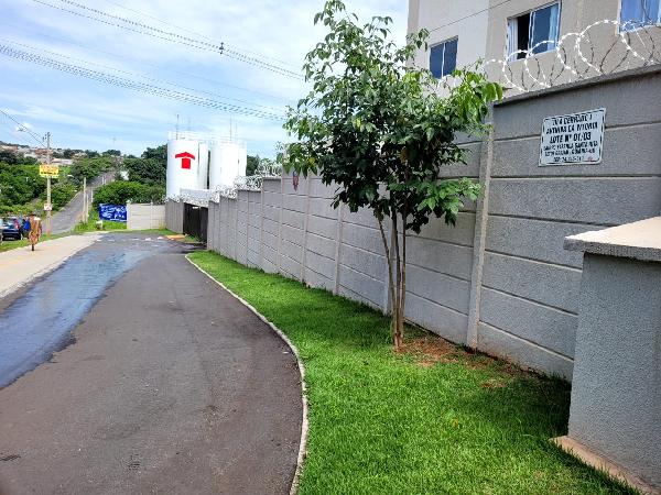 Apartamento 2 quartos, 1 banheiro, 1 vaga, 92.84m² total