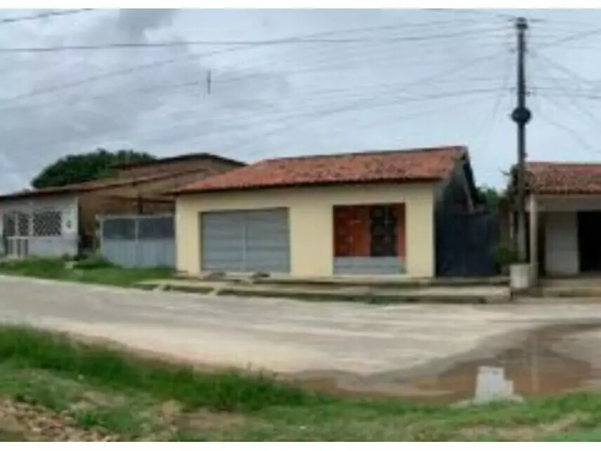 Casa em Leilão com 3 Quartos e 2 Banheiros em Apicum-Açu/MA