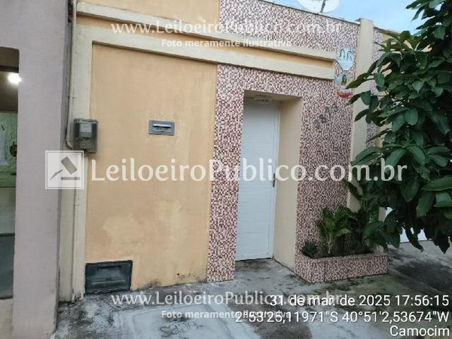 Casa com 2 quartos, 2 banheiros, 85,44m² e 1 vaga
