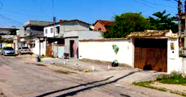 Casa ocupada com 257 m² construídos