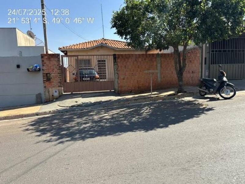 Casa com 2 quartos em Iacanga/SP