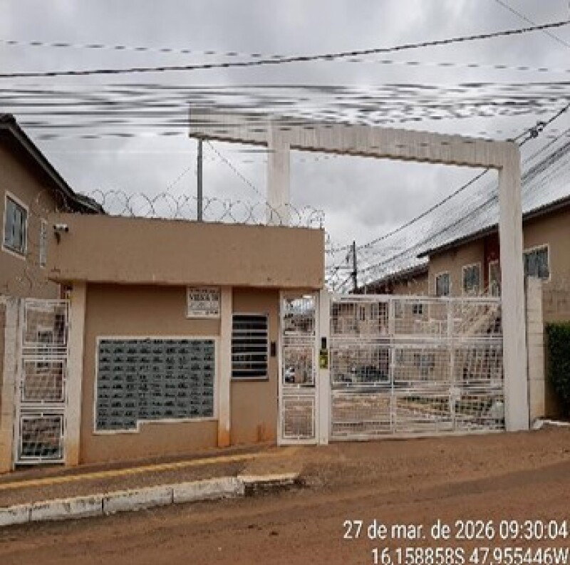 Apartamento com 2 quartos e vaga de garagem em condomínio