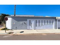 Casa em Leilão com 3 Quartos e 2 Banheiros em Birigui