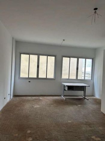Conjunto de Escritório com 24,43m² em Edifício Comercial