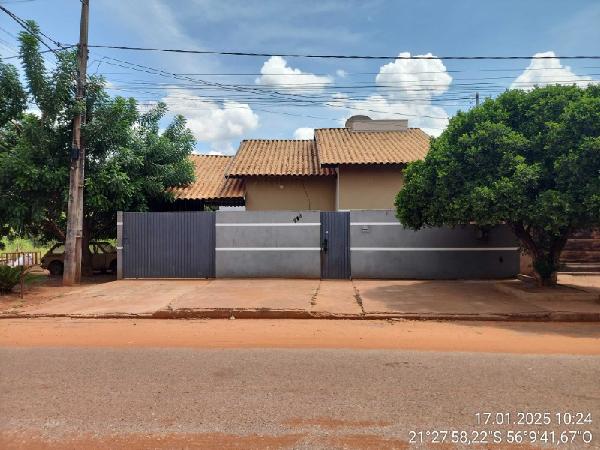 Casa com 2 quartos, 2 vagas, 174,7 m²