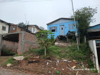 Casa de Madeira em Terreno de 130m² no Bom Pastor