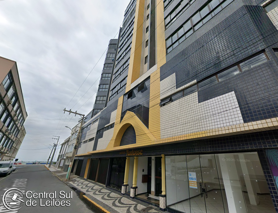 Apartamento duplex 702 com 372,62m² no Edifício Residencial Toulouse