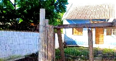 Casa com 2 quartos, banheiro, sala e cozinha, 50,8m² construída