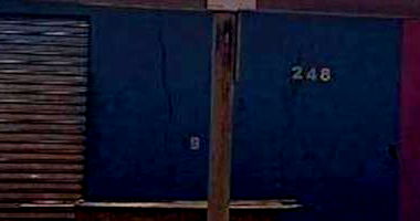 Casa padrão com 1 quarto, 1 banheiro e 1 vaga, ocupada