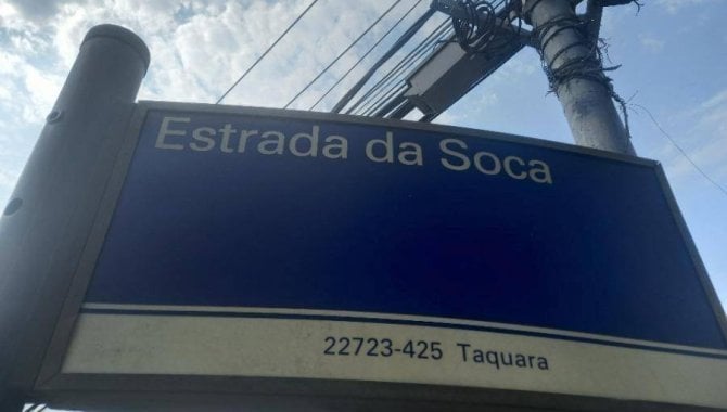 Casa com 4 quartos, 2 banheiros e 3 vagas de garagem