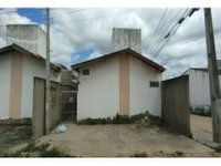 Casa em leilão com 1 vaga e 52m² construída