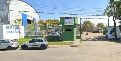 Galpões comerciais com 2.945 m² construídos e