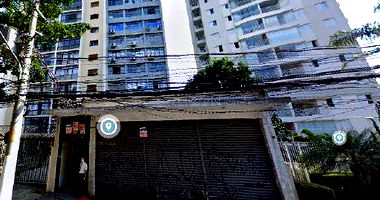 02 Salas Comerciais em Edifício Central
