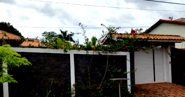 Casa desocupada com 127,39 m² e terreno de 1000 m² - Itaici