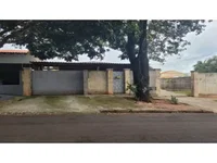 Casa em leilão com 4 quartos e 2 banheiros