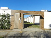 Casa em condomínio com 3 dormitórios e 2 banheiros em Canoas/RS