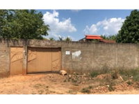 Casa em leilão com 3 quartos e 2 banheiros